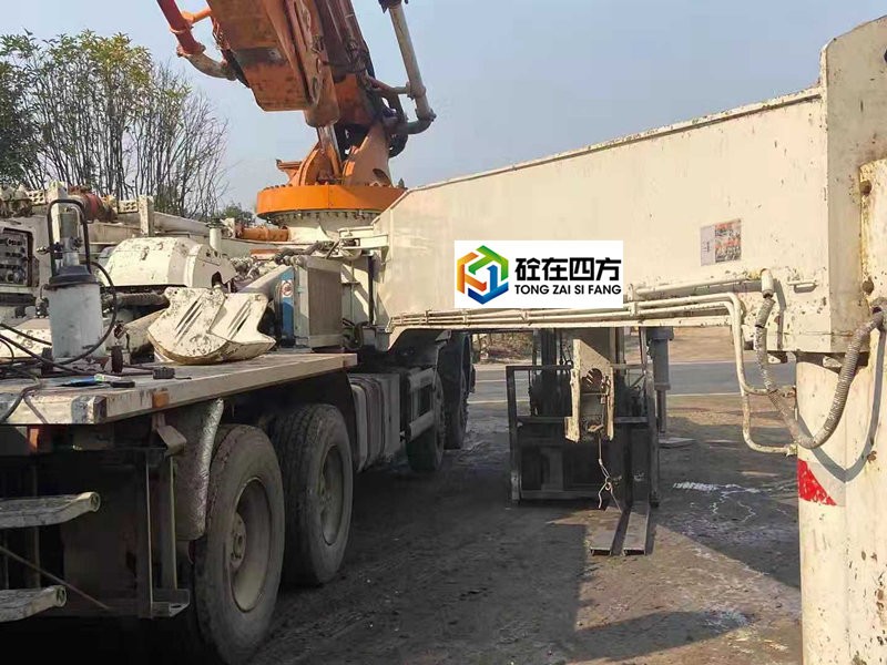 https://images.tongzsf.com/tong/truck_machine/20210127/16011284b72673.jpg
