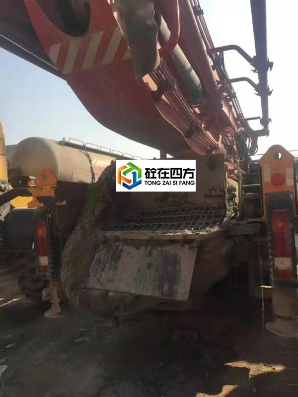 https://images.tongzsf.com/tong/truck_machine/20210127/160112850cab16.jpg