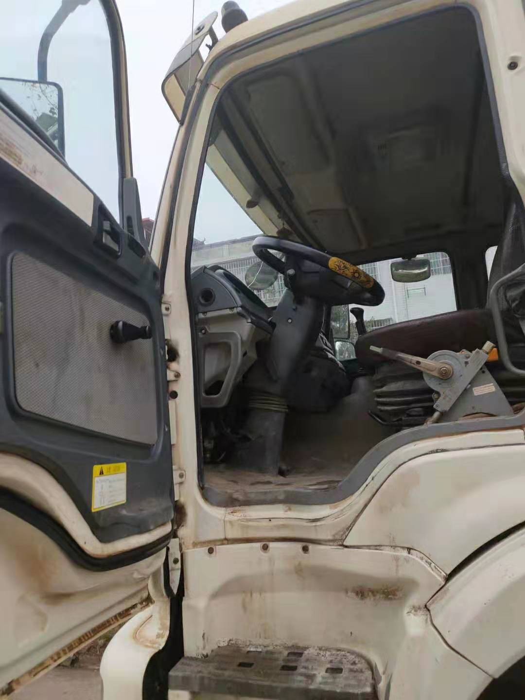 https://images.tongzsf.com/tong/truck_machine/20210127/1601129120b7b3.jpg