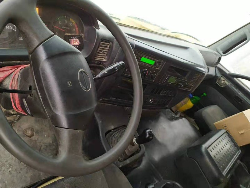 https://images.tongzsf.com/tong/truck_machine/20210127/16011293f49176.jpg