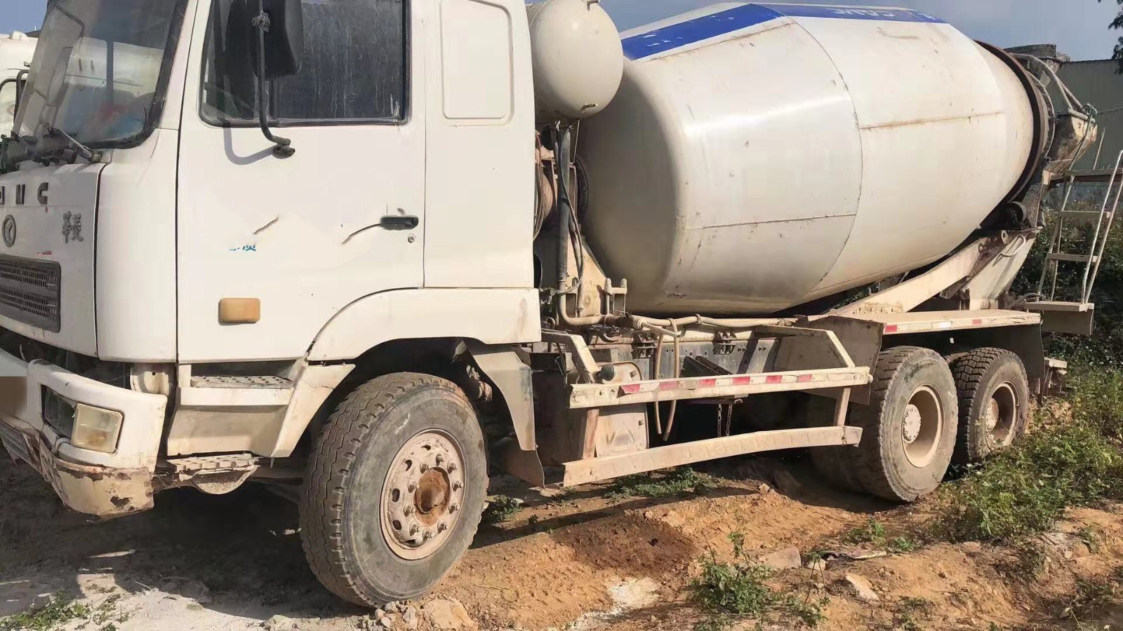 https://images.tongzsf.com/tong/truck_machine/20210127/16011294e7f17a.jpg