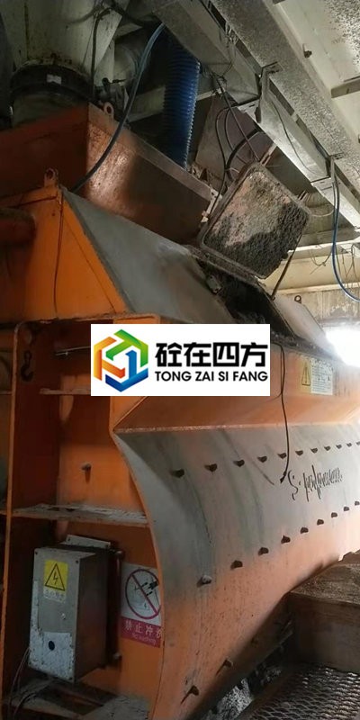 https://images.tongzsf.com/tong/truck_machine/20210127/16011297abdecf.jpg