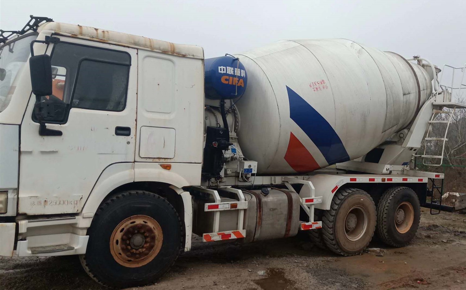 https://images.tongzsf.com/tong/truck_machine/20210127/1601129bb7b5b2.jpg