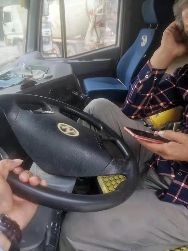 https://images.tongzsf.com/tong/truck_machine/20210127/1601129c4eea80.jpg