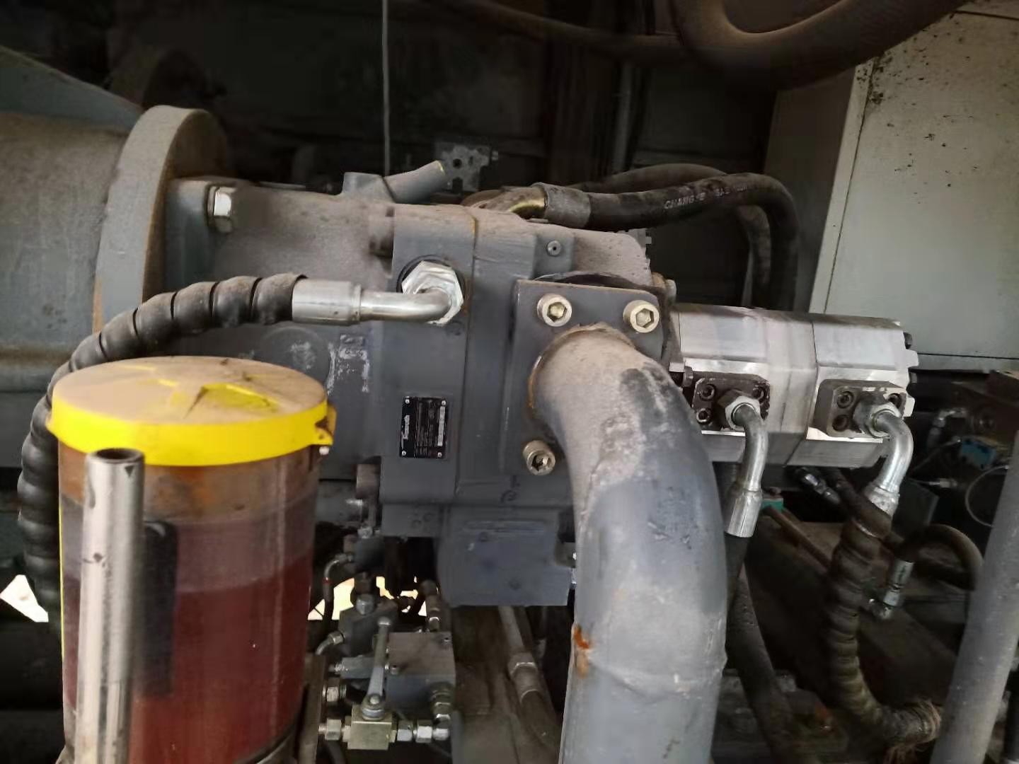 https://images.tongzsf.com/tong/truck_machine/20210127/1601129f4e4fff.jpg