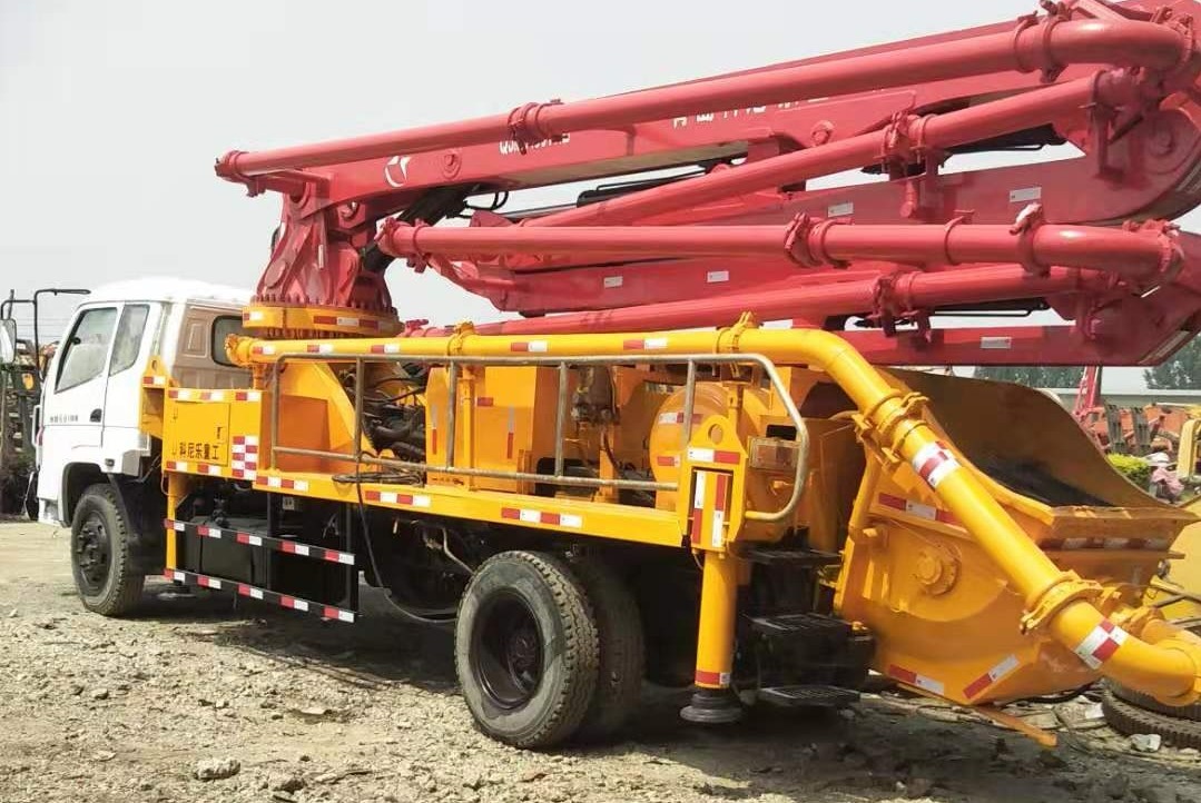 https://images.tongzsf.com/tong/truck_machine/20210127/160112a2890fcd.jpg