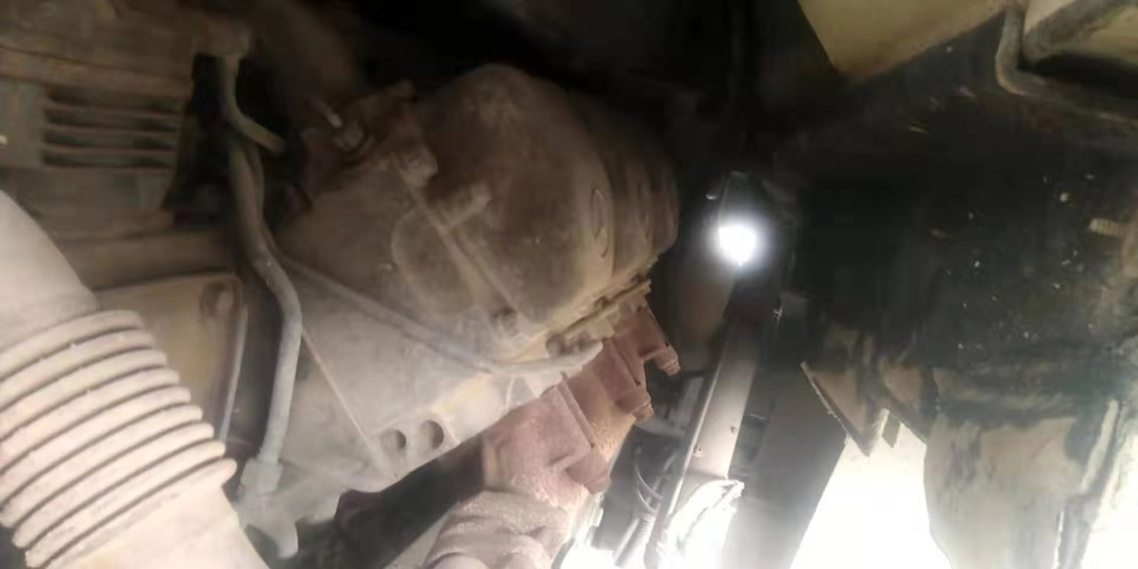 https://images.tongzsf.com/tong/truck_machine/20210127/160112a39e6fcb.jpg