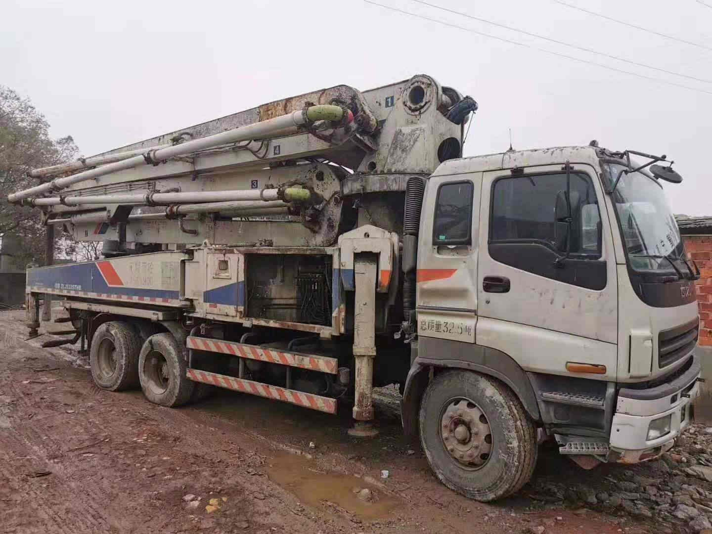 https://images.tongzsf.com/tong/truck_machine/20210127/160112a3d9b1ff.jpg