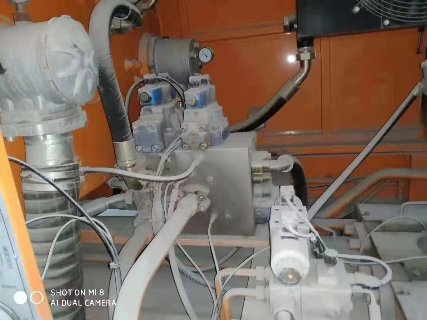 https://images.tongzsf.com/tong/truck_machine/20210127/160112a40de49a.jpg