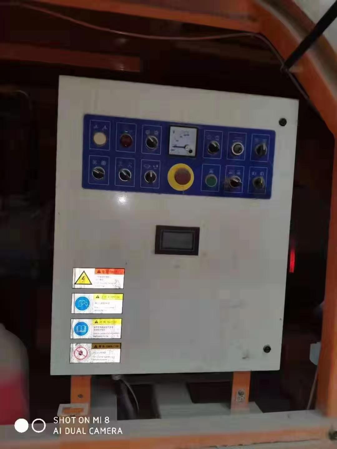 https://images.tongzsf.com/tong/truck_machine/20210127/160112a412437b.jpg