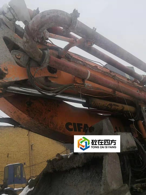 https://images.tongzsf.com/tong/truck_machine/20210127/160112a7de48a3.jpg