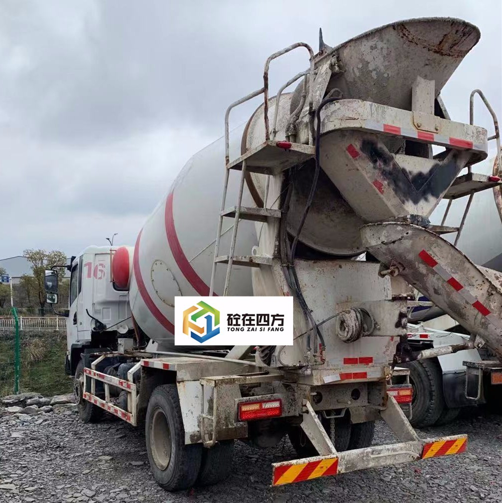 https://images.tongzsf.com/tong/truck_machine/20210127/160112aec93da2.jpg