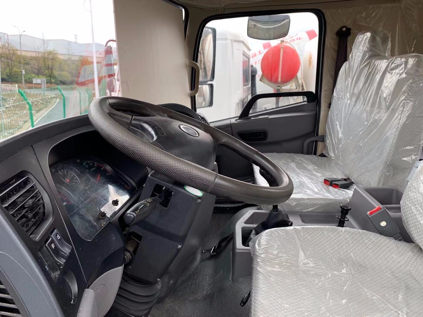 https://images.tongzsf.com/tong/truck_machine/20210127/160112aed0989b.jpg