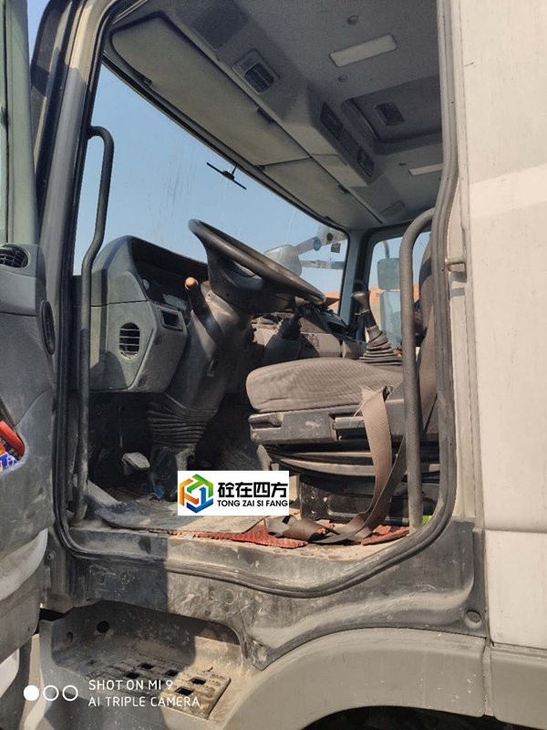 https://images.tongzsf.com/tong/truck_machine/20210127/160112b1f25cfb.jpg
