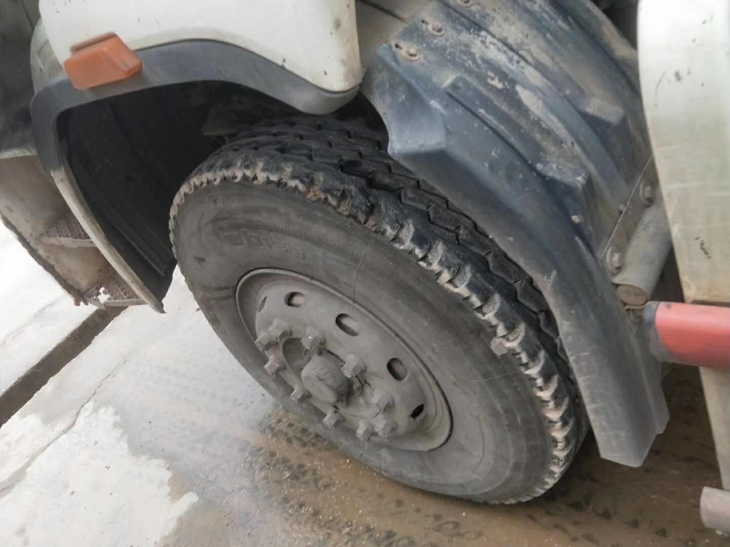 https://images.tongzsf.com/tong/truck_machine/20210127/160112b203ac11.jpg