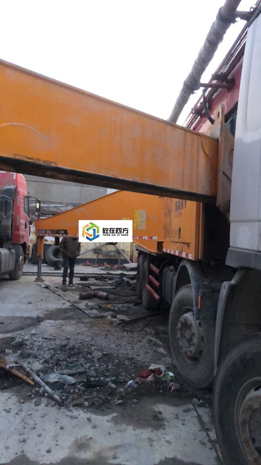 https://images.tongzsf.com/tong/truck_machine/20210127/160112b2da0ae4.jpg