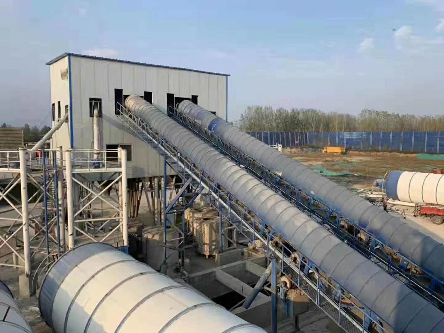 https://images.tongzsf.com/tong/truck_machine/20210127/160112b2eee15a.jpg