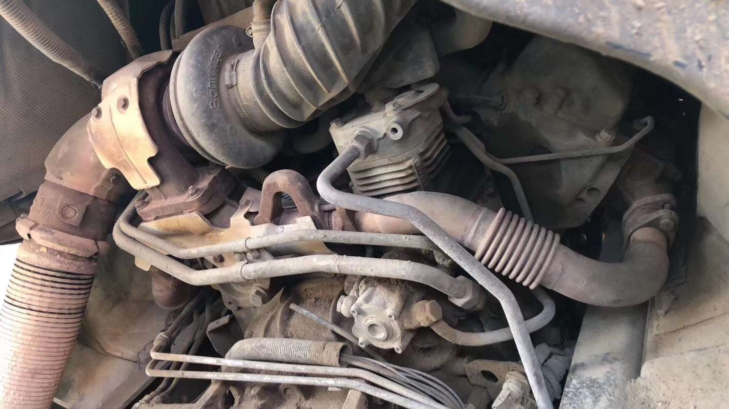 https://images.tongzsf.com/tong/truck_machine/20210127/160112b5892974.jpg