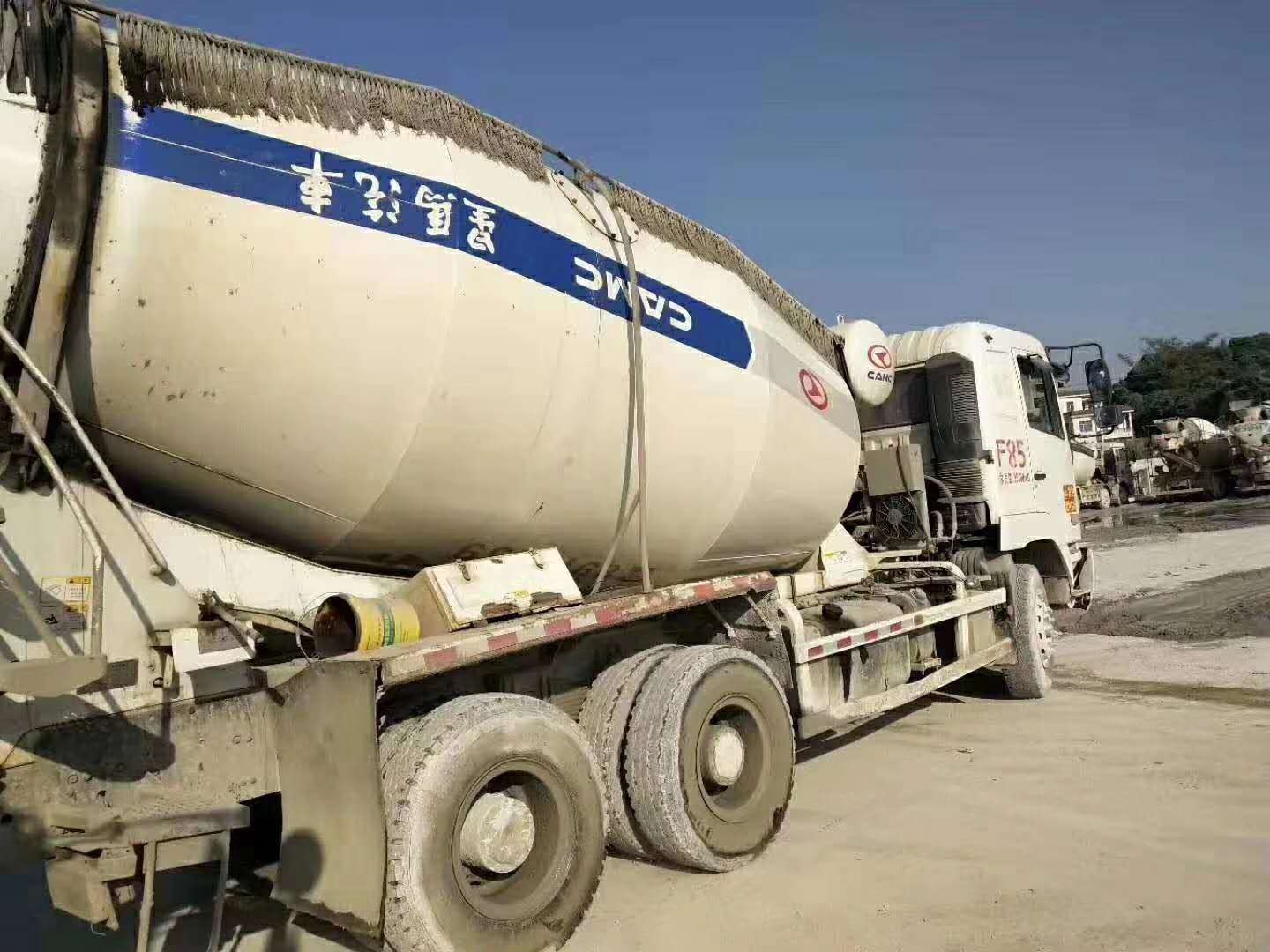 https://images.tongzsf.com/tong/truck_machine/20210127/160112b670826a.jpg