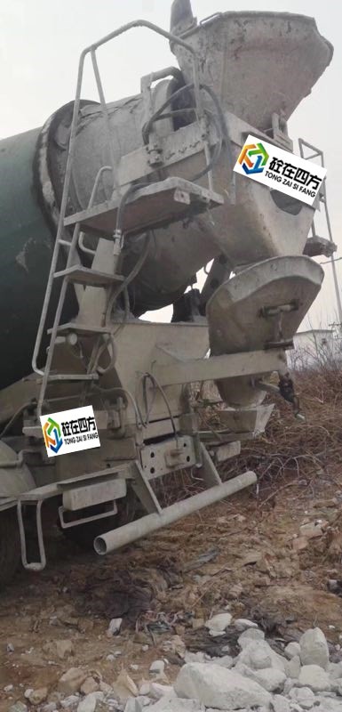https://images.tongzsf.com/tong/truck_machine/20210127/160112b91ca673.jpg