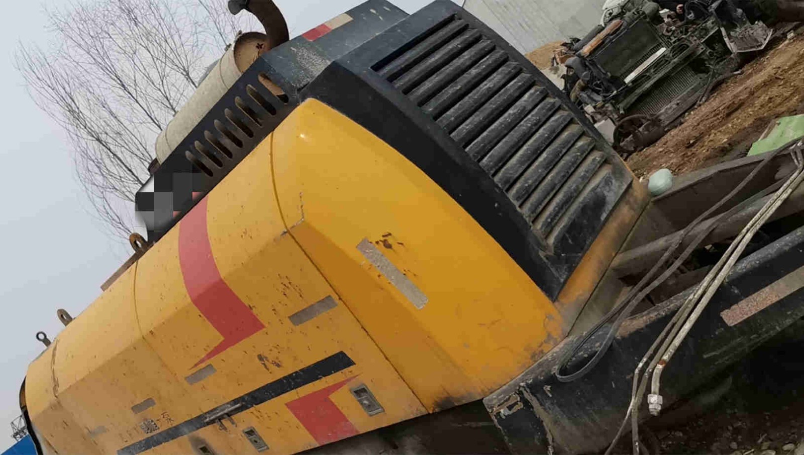 https://images.tongzsf.com/tong/truck_machine/20210127/160112bab84246.jpg