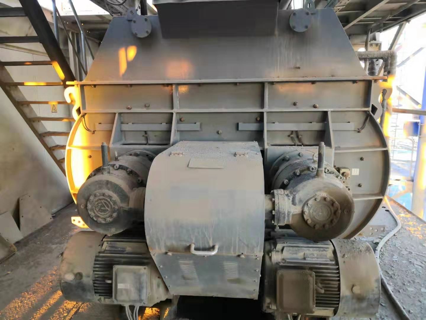 https://images.tongzsf.com/tong/truck_machine/20210127/160112bec4c72c.jpg