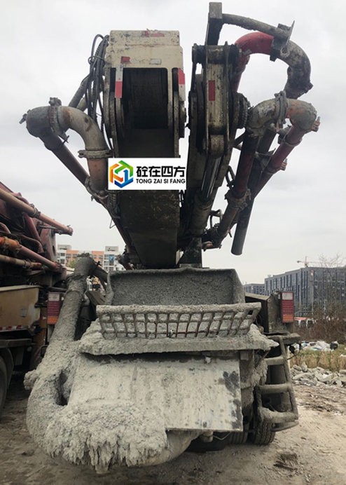 https://images.tongzsf.com/tong/truck_machine/20210127/160112c1912fb4.jpg