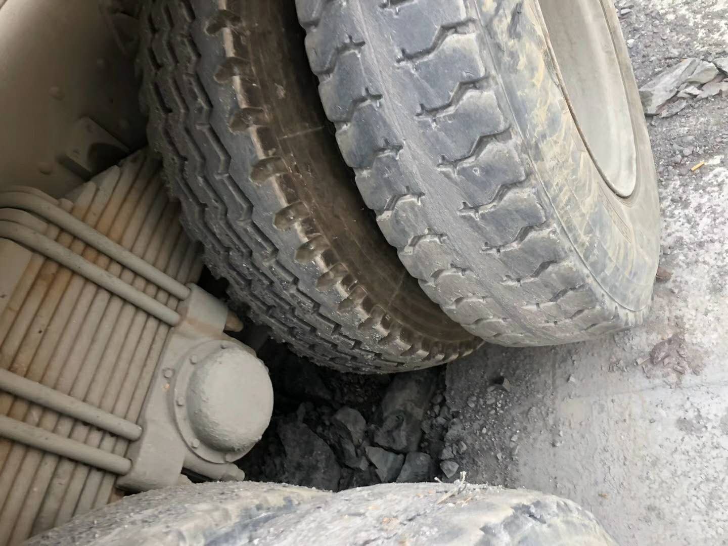 https://images.tongzsf.com/tong/truck_machine/20210127/160112c1ac84c7.jpg