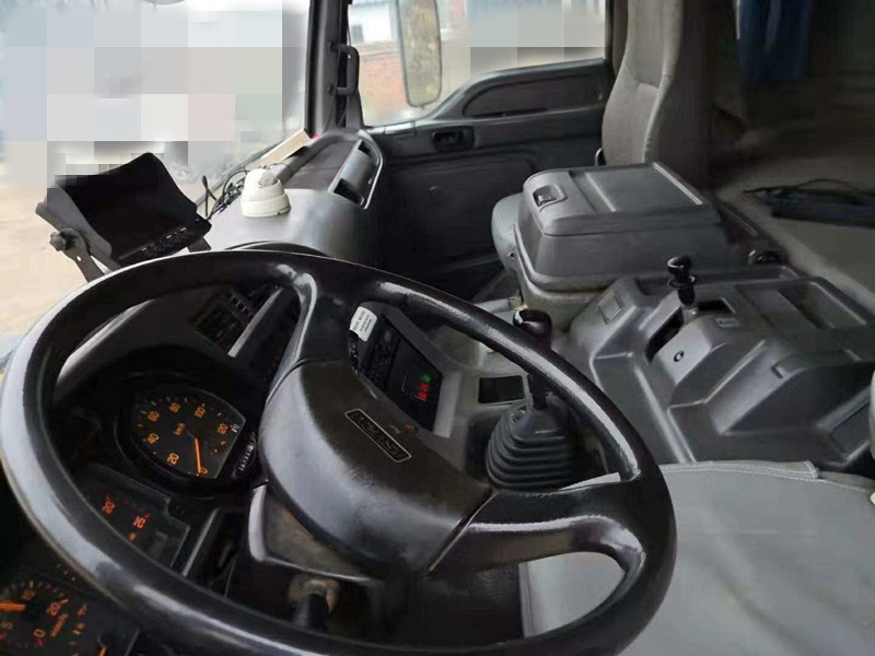 https://images.tongzsf.com/tong/truck_machine/20210127/160112c50d83e1.jpg