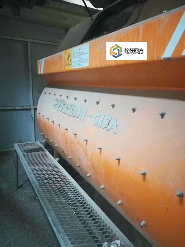 https://images.tongzsf.com/tong/truck_machine/20210127/160112c87c8417.jpg