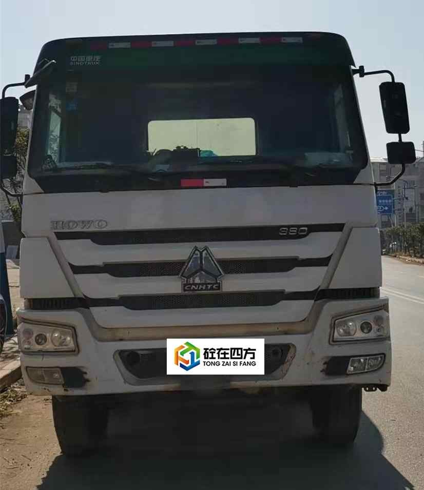 https://images.tongzsf.com/tong/truck_machine/20210127/160112c8bb9fe7.jpg