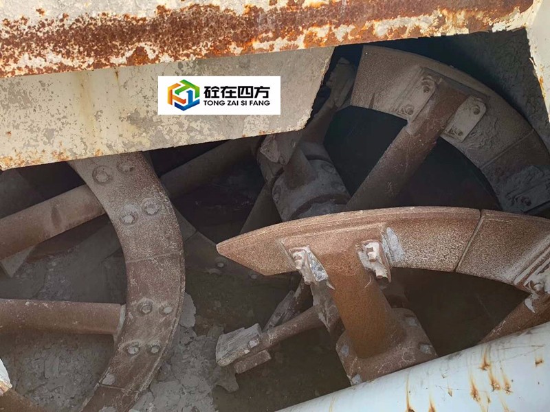 https://images.tongzsf.com/tong/truck_machine/20210127/160112c8da9ebe.jpg
