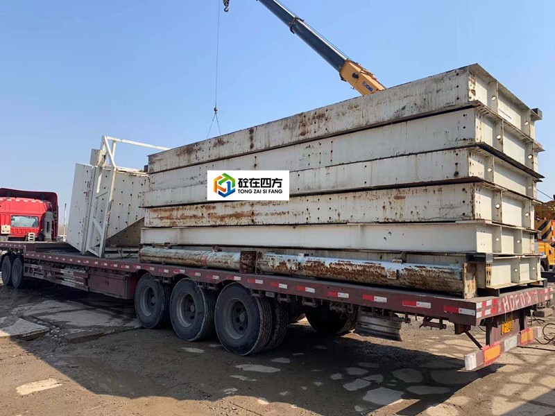 https://images.tongzsf.com/tong/truck_machine/20210127/160112c8df1725.jpg