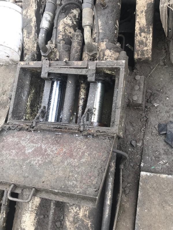 https://images.tongzsf.com/tong/truck_machine/20210127/160112c9347fa8.jpg