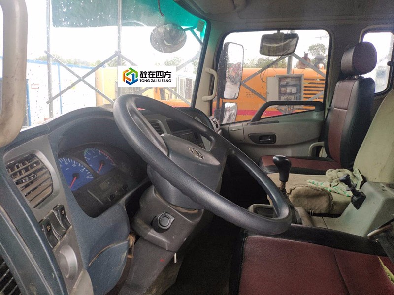 https://images.tongzsf.com/tong/truck_machine/20210127/160112cf9e3558.jpg