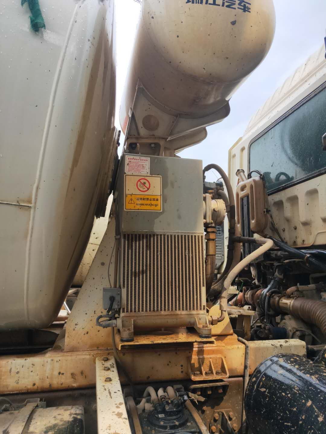https://images.tongzsf.com/tong/truck_machine/20210127/160112cfad2e5c.jpg
