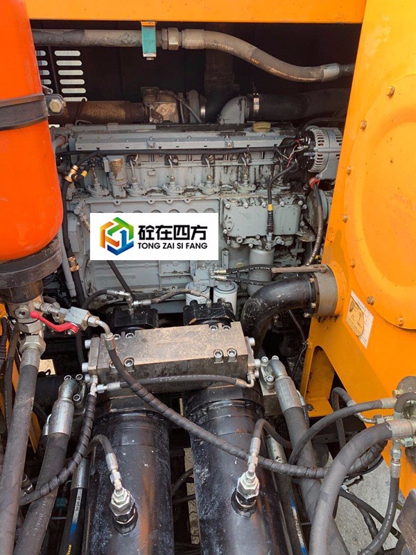 https://images.tongzsf.com/tong/truck_machine/20210127/160112d1176796.jpg