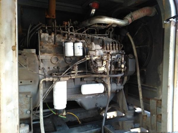 https://images.tongzsf.com/tong/truck_machine/20210127/160112d7352696.jpg