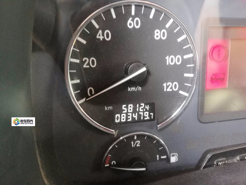 https://images.tongzsf.com/tong/truck_machine/20210127/160112dec5a10b.jpg