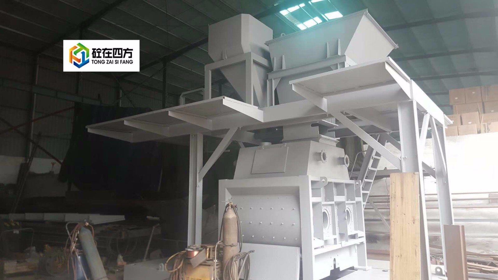 https://images.tongzsf.com/tong/truck_machine/20210127/160112eedb7e54.jpg