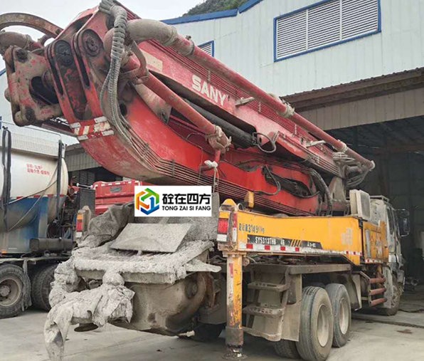 https://images.tongzsf.com/tong/truck_machine/20210127/160112f14a6b87.jpg