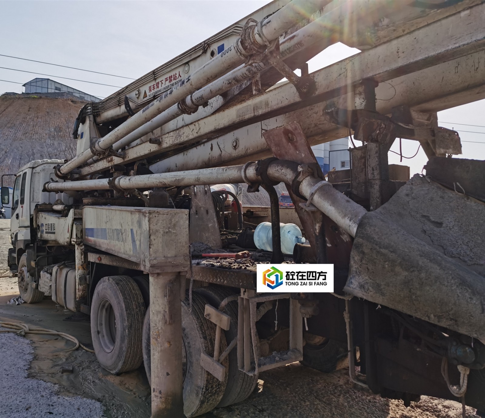 https://images.tongzsf.com/tong/truck_machine/20210127/160112f208e440.jpg
