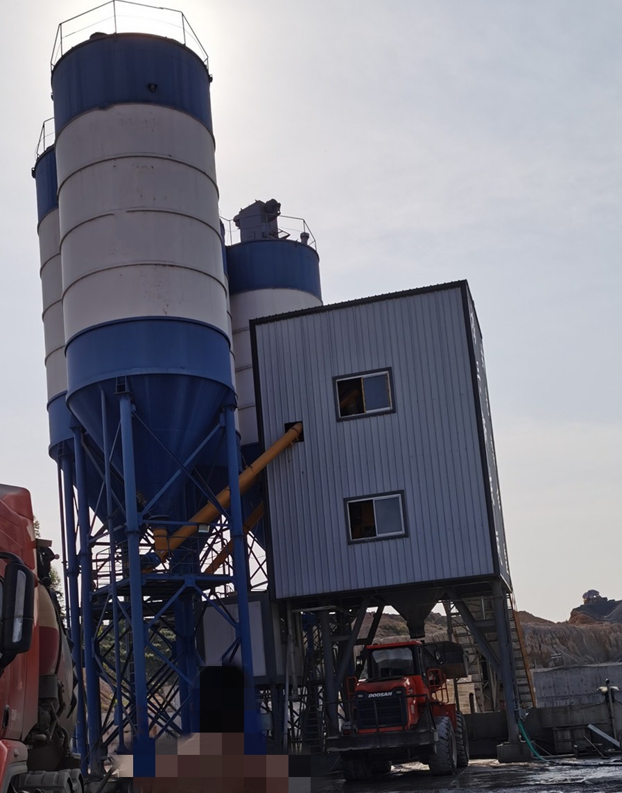 https://images.tongzsf.com/tong/truck_machine/20210127/160112f216a132.jpg