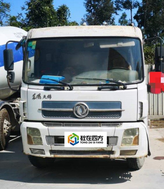 https://images.tongzsf.com/tong/truck_machine/20210127/160112f53c79f4.jpg