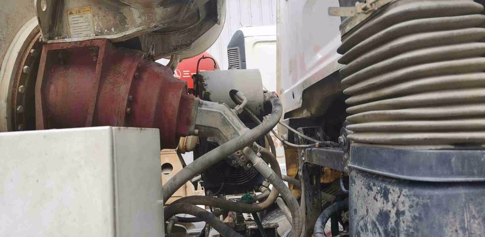 https://images.tongzsf.com/tong/truck_machine/20210127/160112f5f186c7.jpg