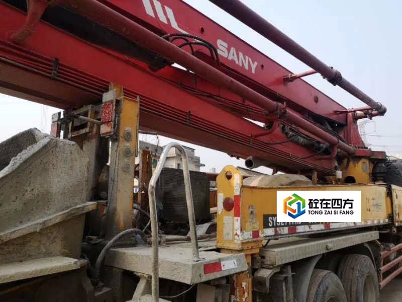 https://images.tongzsf.com/tong/truck_machine/20210127/160112f8e67dc1.jpg