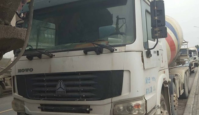 https://images.tongzsf.com/tong/truck_machine/20210127/160112fa91f8fa.jpg