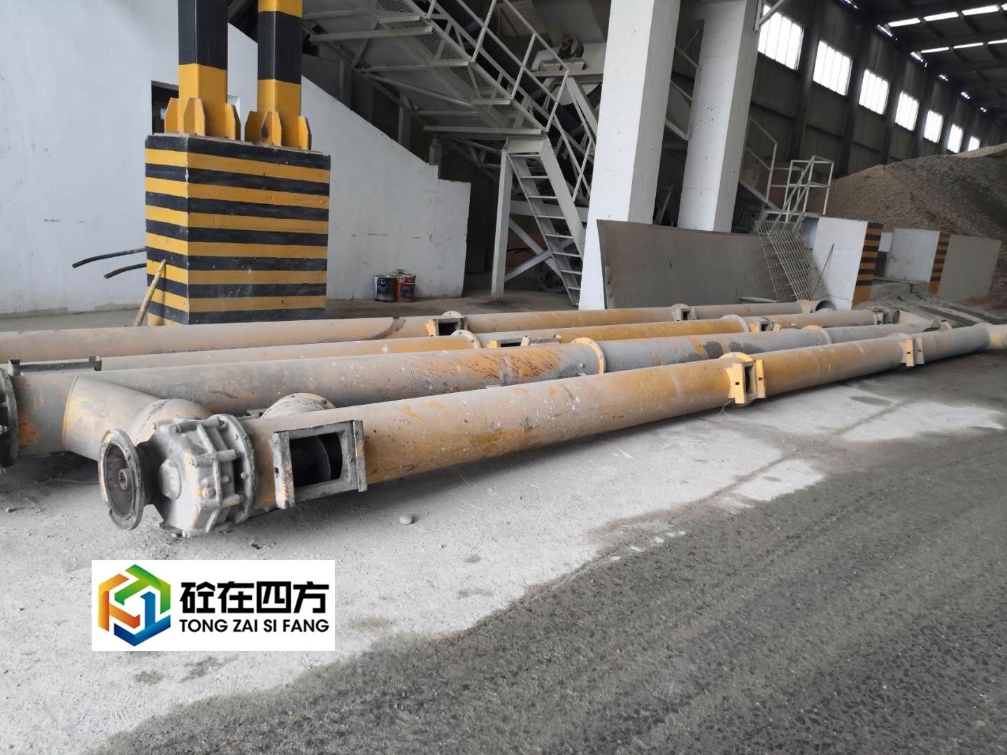 https://images.tongzsf.com/tong/truck_machine/20210127/160112fd1f40e1.jpg