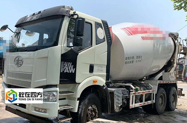 https://images.tongzsf.com/tong/truck_machine/20210127/160112fd2420bd.jpg