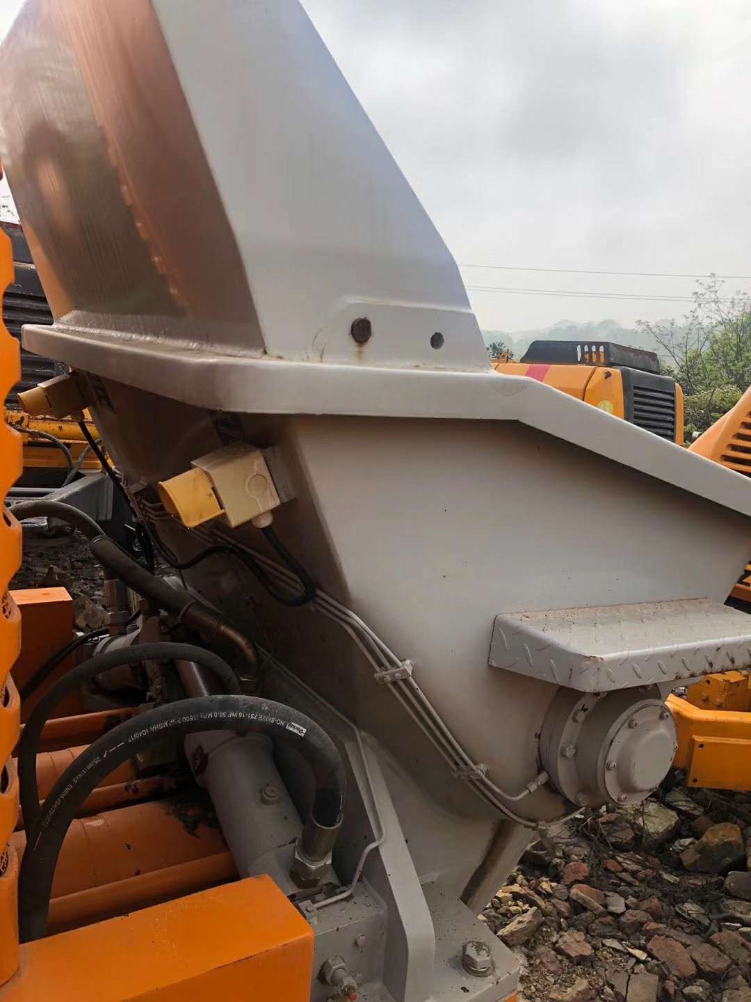 https://images.tongzsf.com/tong/truck_machine/20210127/1601130982206d.jpg